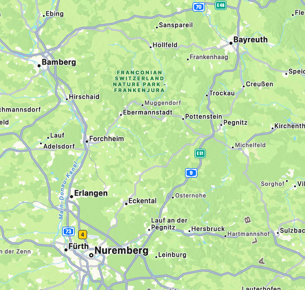 Auto-generated description: Eine Landkarte zeigt die Region zwischen Nürnberg und Bayreuth mit Städten, Flüssen und der Autobahn A9.